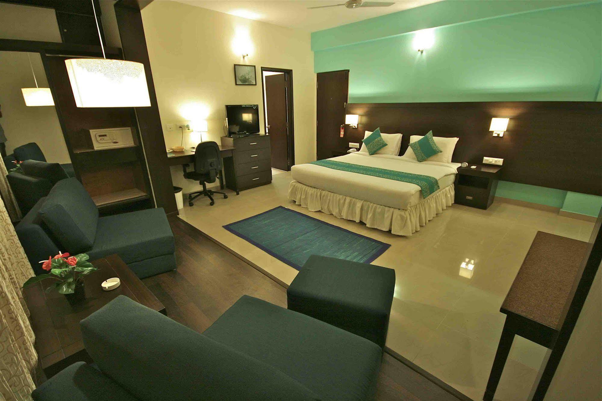 Treebo Trend Sterling Suites Inn Бангалор Екстериор снимка