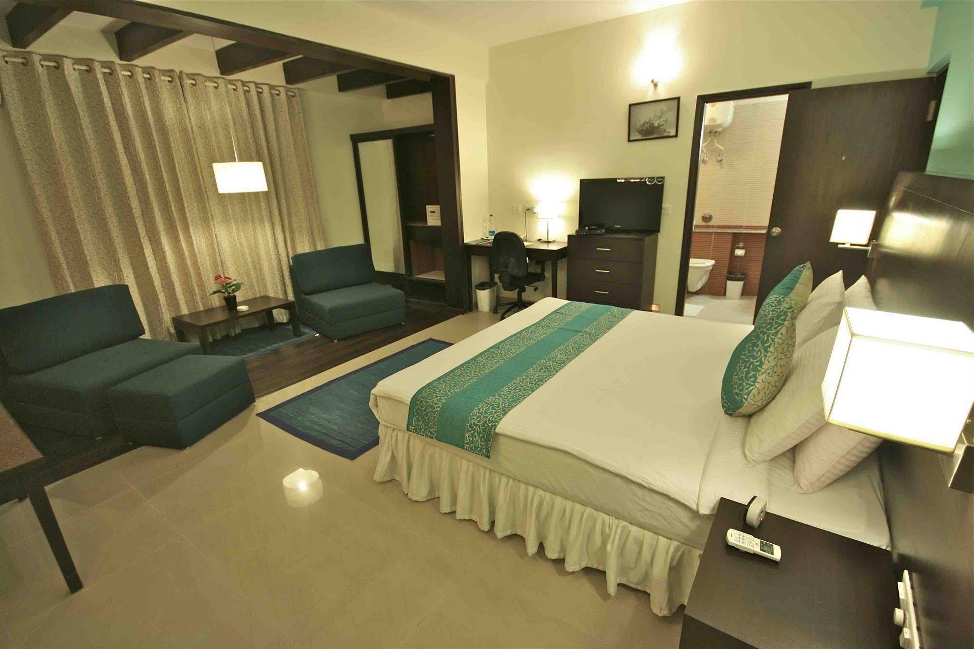 Treebo Trend Sterling Suites Inn Бангалор Екстериор снимка