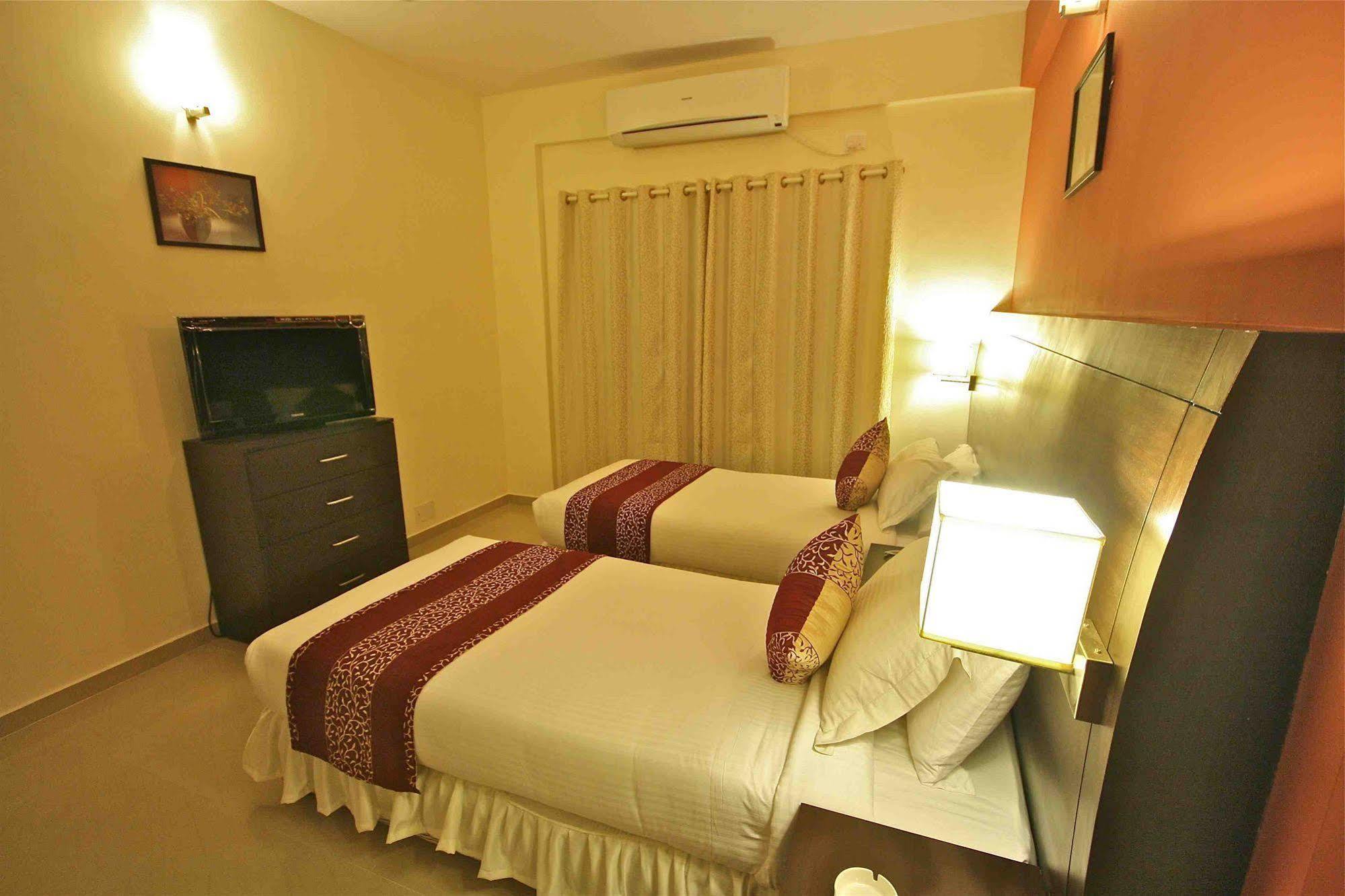 Treebo Trend Sterling Suites Inn Бангалор Екстериор снимка
