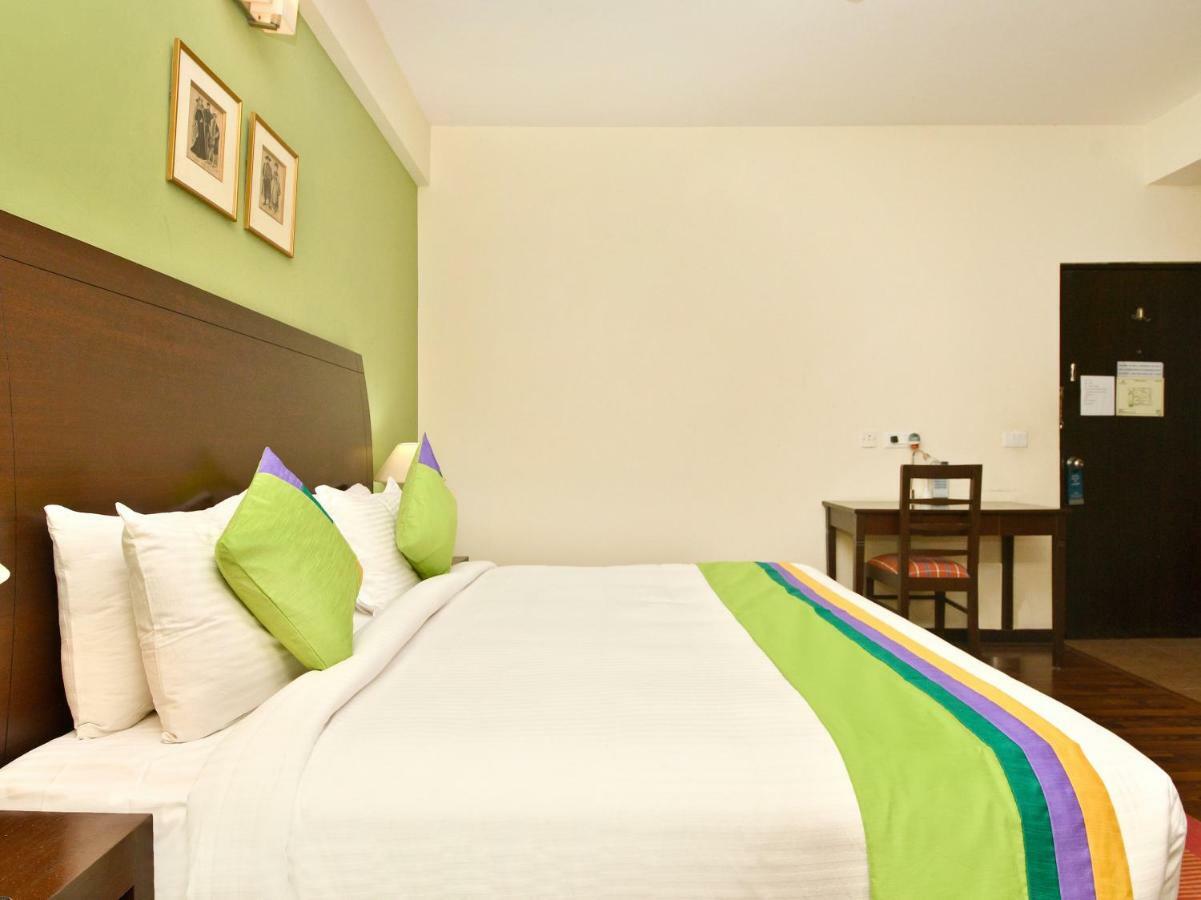 Treebo Trend Sterling Suites Inn Бангалор Екстериор снимка
